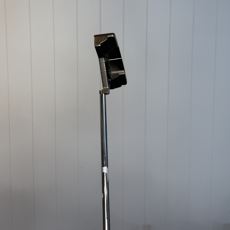 Used TaylorMade TRUSS TB2 34" putter — view 3