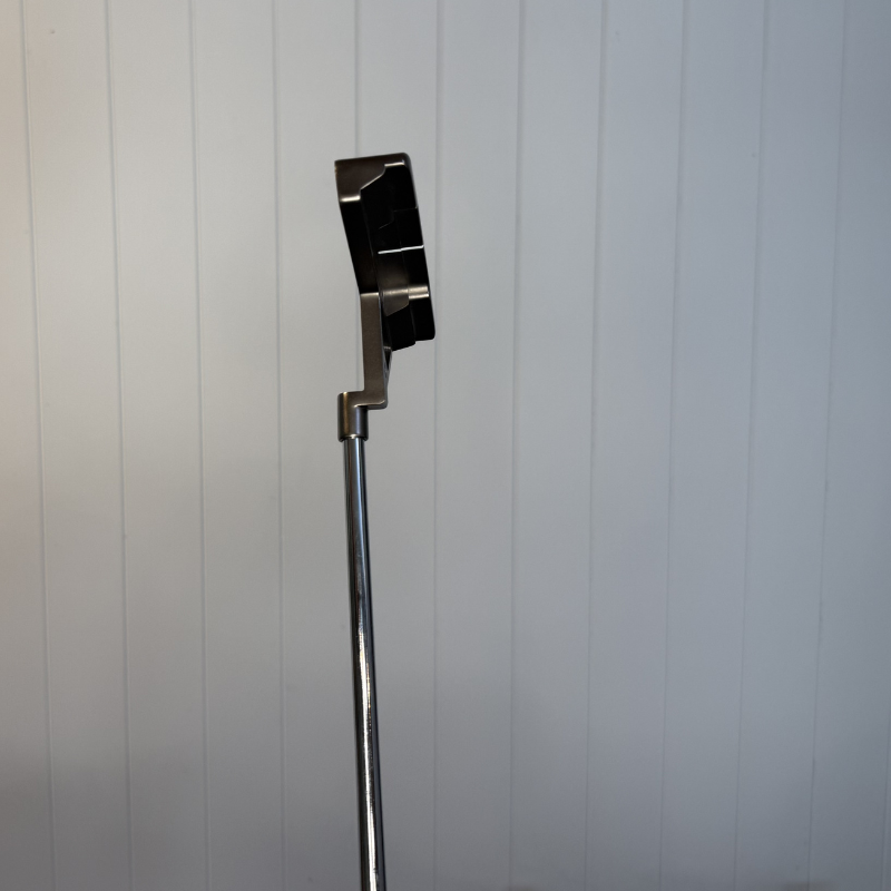 Used TaylorMade TRUSS TB1 34" putter — view 3