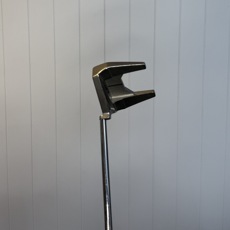 Used TaylorMade TP COLLECTION HYDRO BLAST BANDON TM2 33" putter — view 3