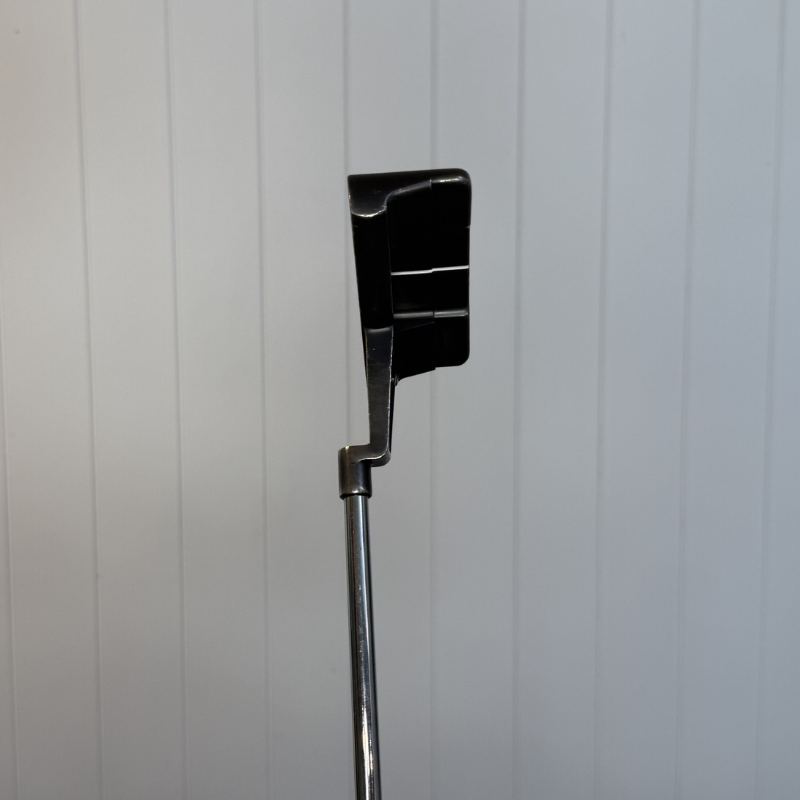 Used Odyssey TRI-BEAM DOUBLE WIDE 34" putter — view 3