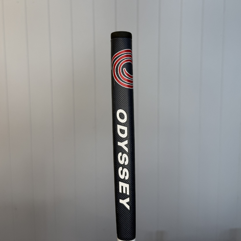 Used Odyssey TRI-BEAM #2 34" putter — detail view